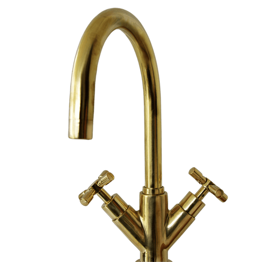 Solid brass single hole kitchen mixer